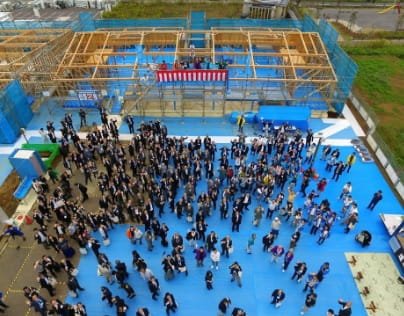 2015 β1 (House 1) and β Factory building framework completion ceremony at SFC 25th Anniversary